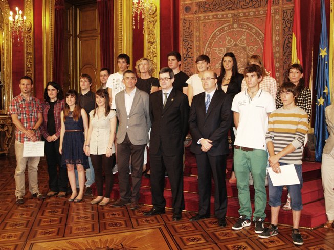 13.06 Ganadores premios FP 2013