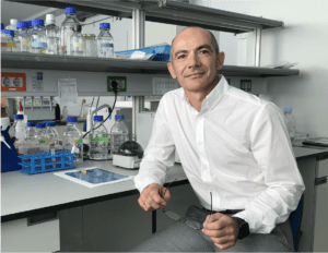 21.04 Leadartis promotor